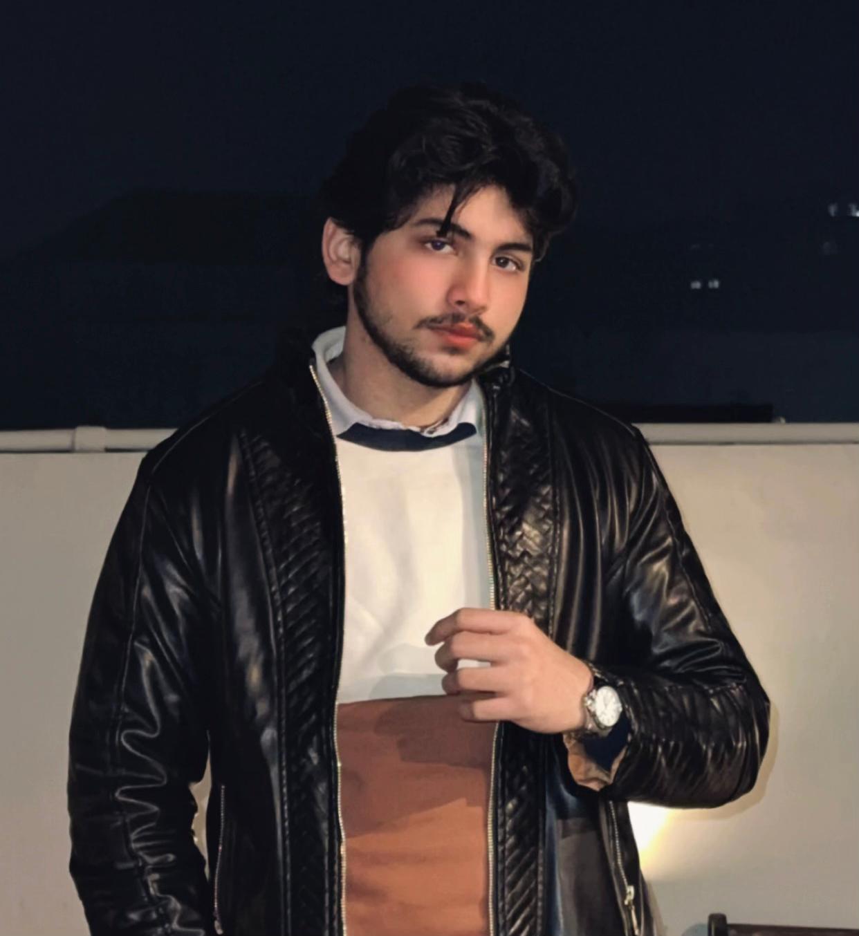@Mustaفa