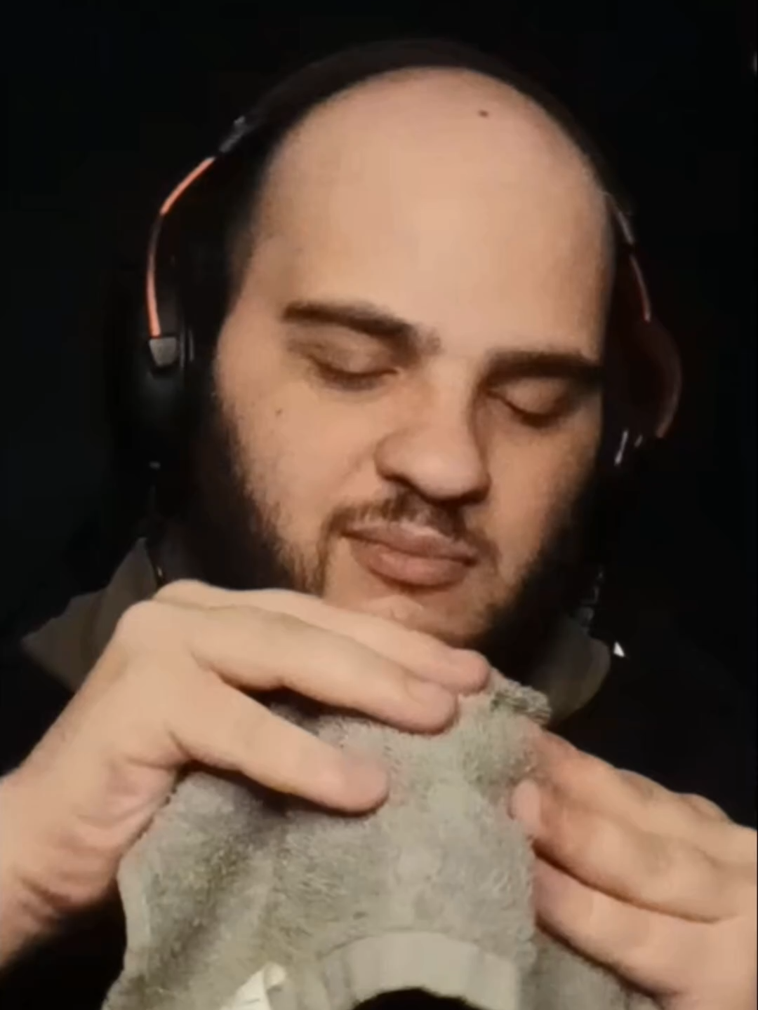 @Zhedix ASMR