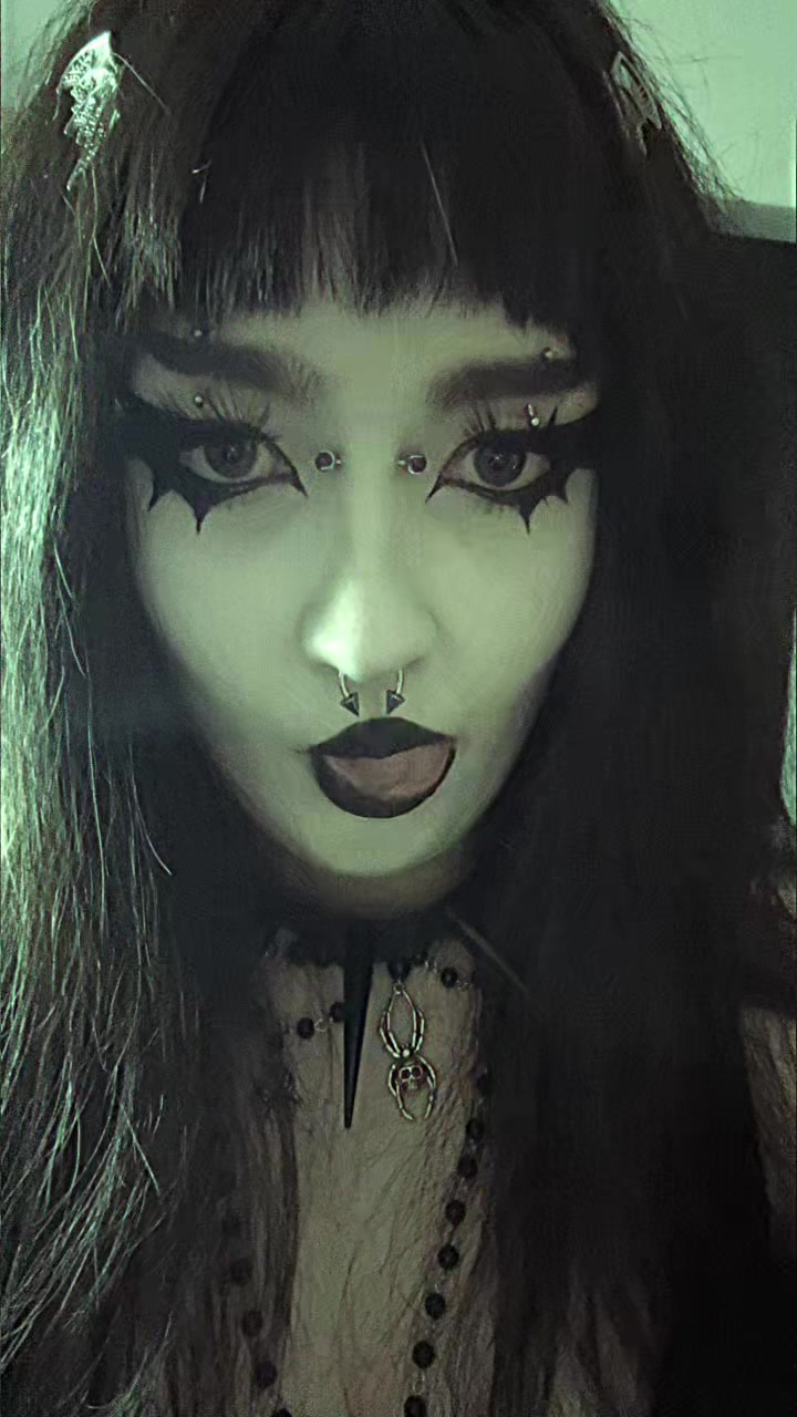 @⋆✩𝕭𝖆𝖓𝖘𝖍𝖊𝖊˙⋆✮