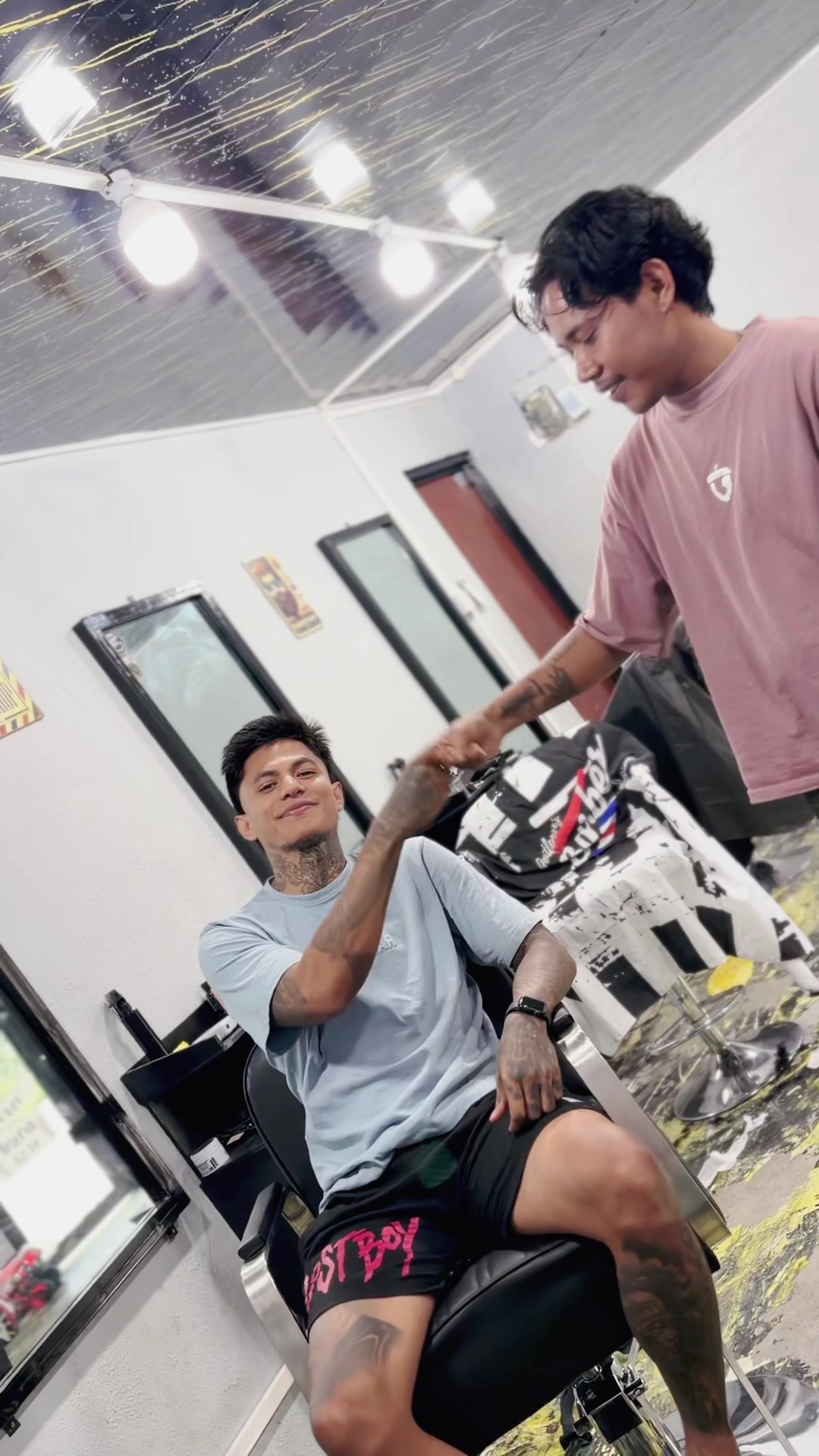 @Puru BarberShop
