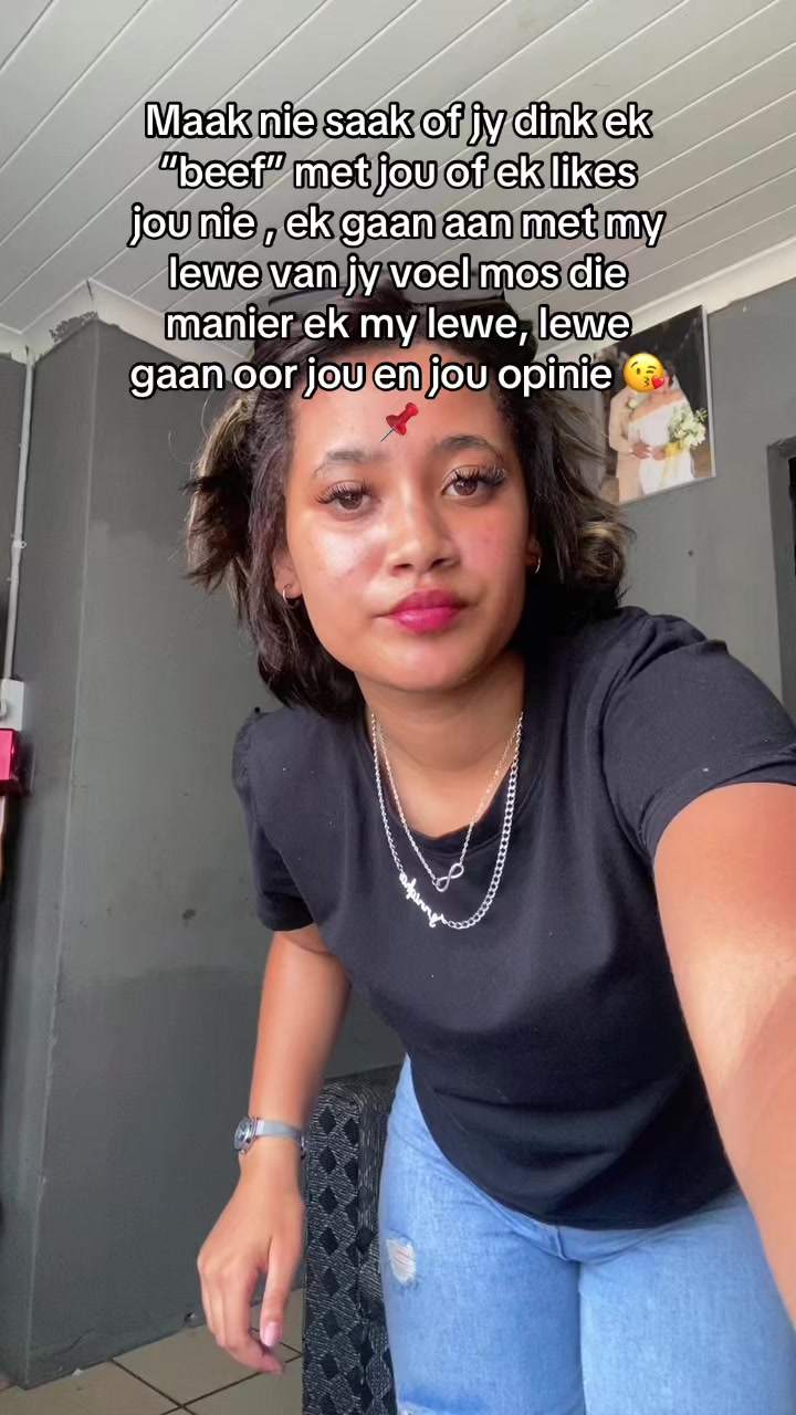 @jenniqha hendricks 👩&zwj;❤️&zwj;💋&zwj;👩