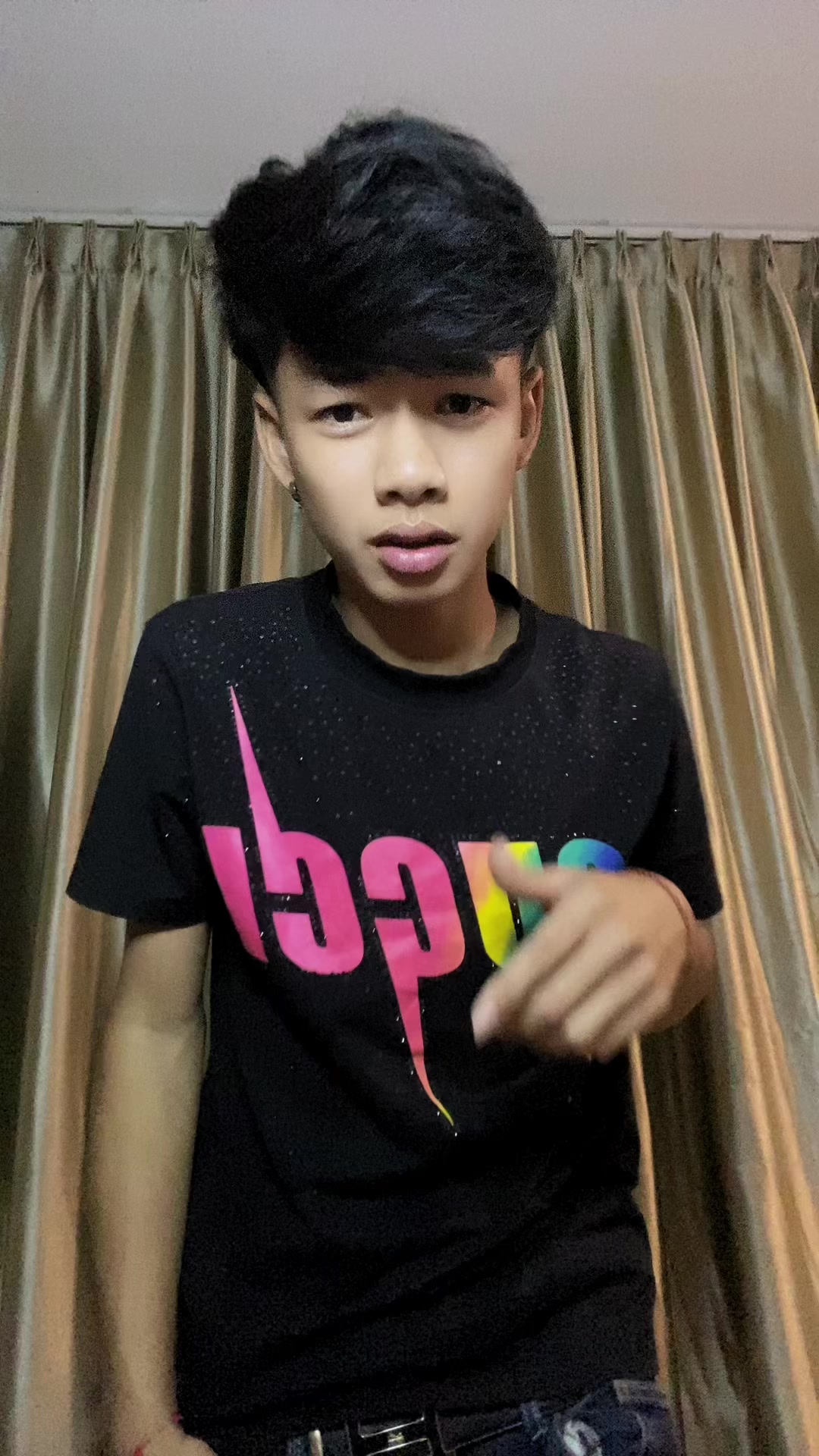 @KORNG KORNG):