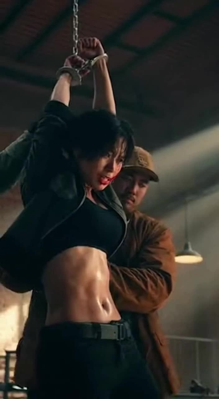 @Female abdominal muscles