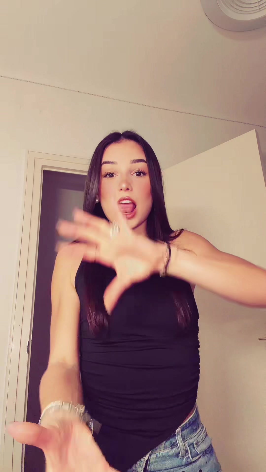 @nickysincee