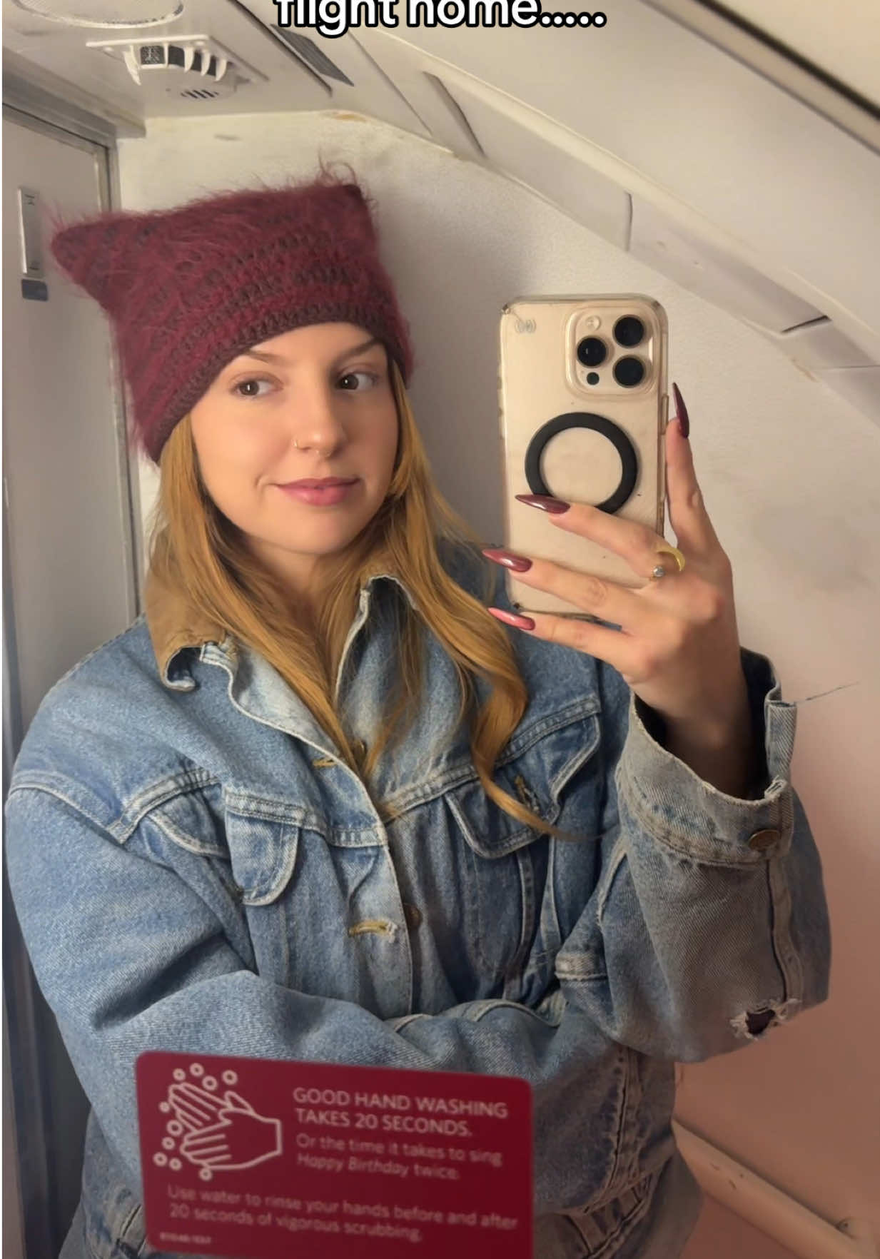 Rhea Roux Roux (@roux.tv) - Urlebird