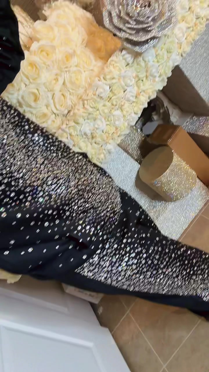 @Angela