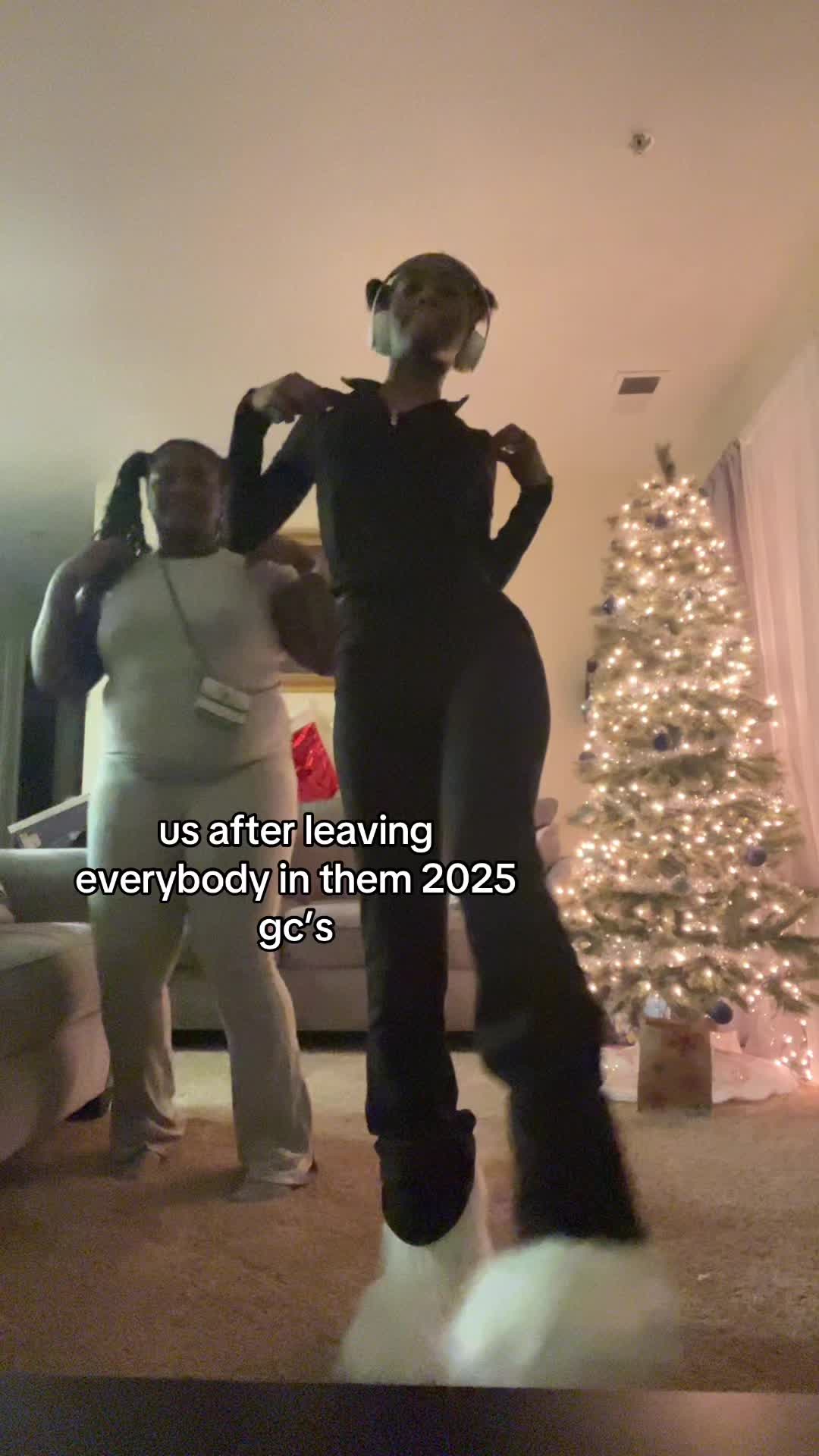 @kiki👩🏽&zwj;❤️&zwj;💋&zwj;👩🏾