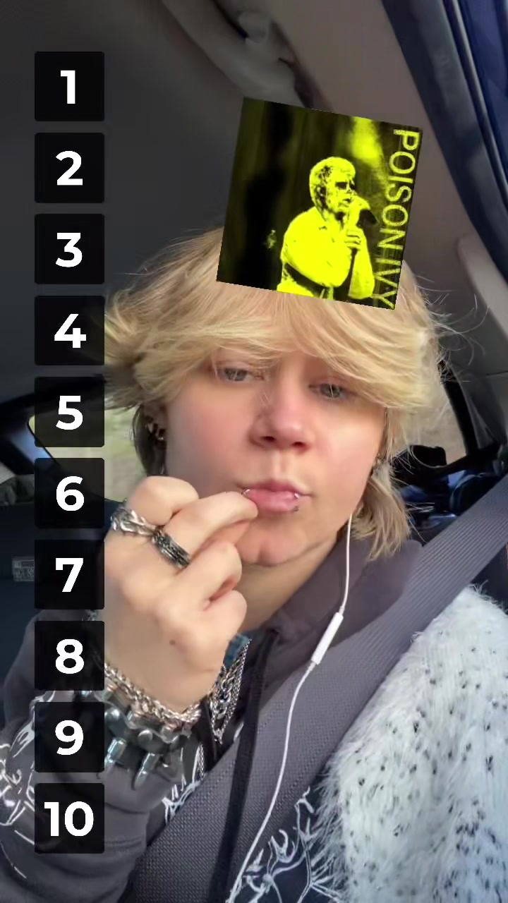 @cole ≽^-⩊-^≼