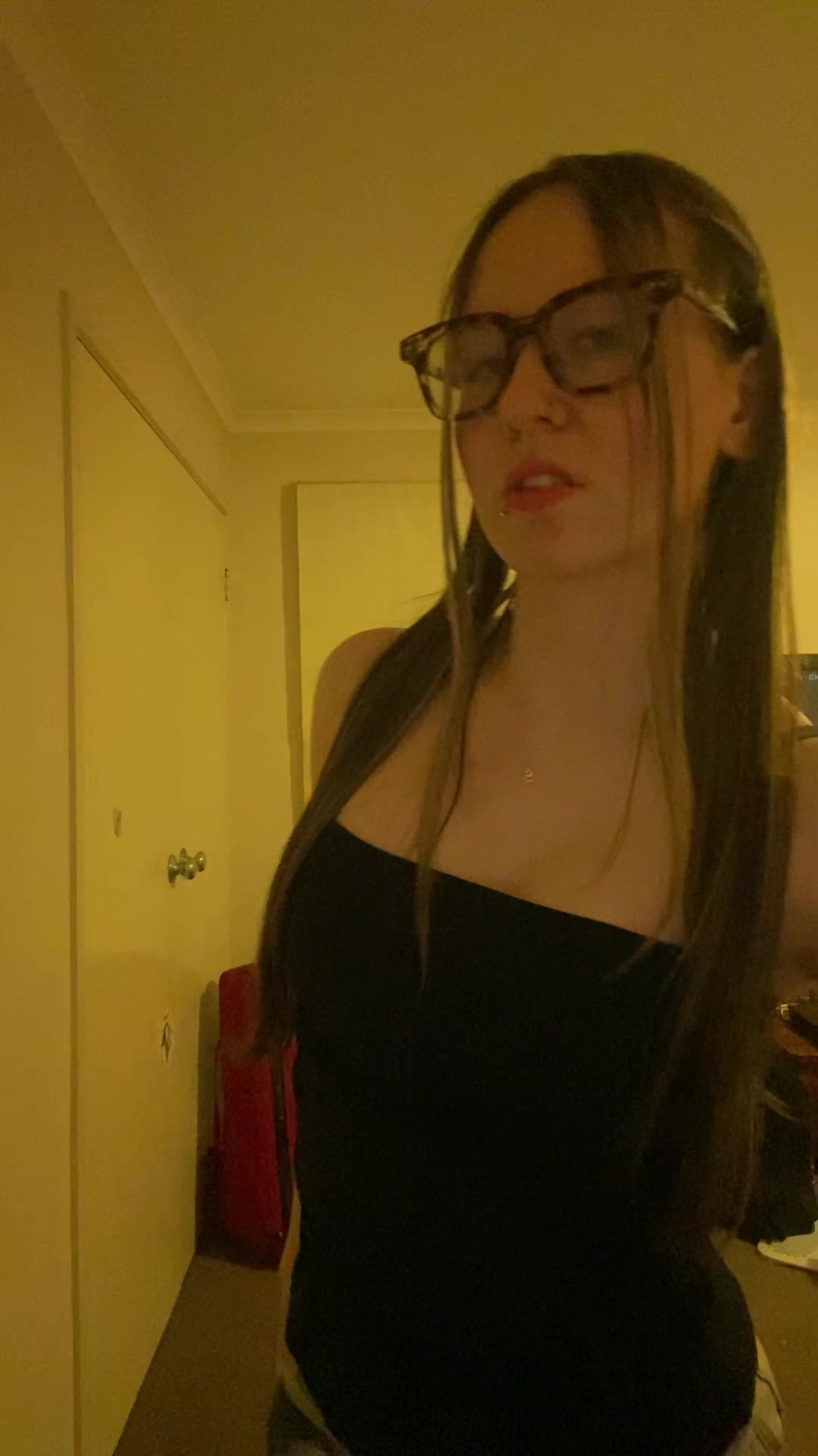@Iris