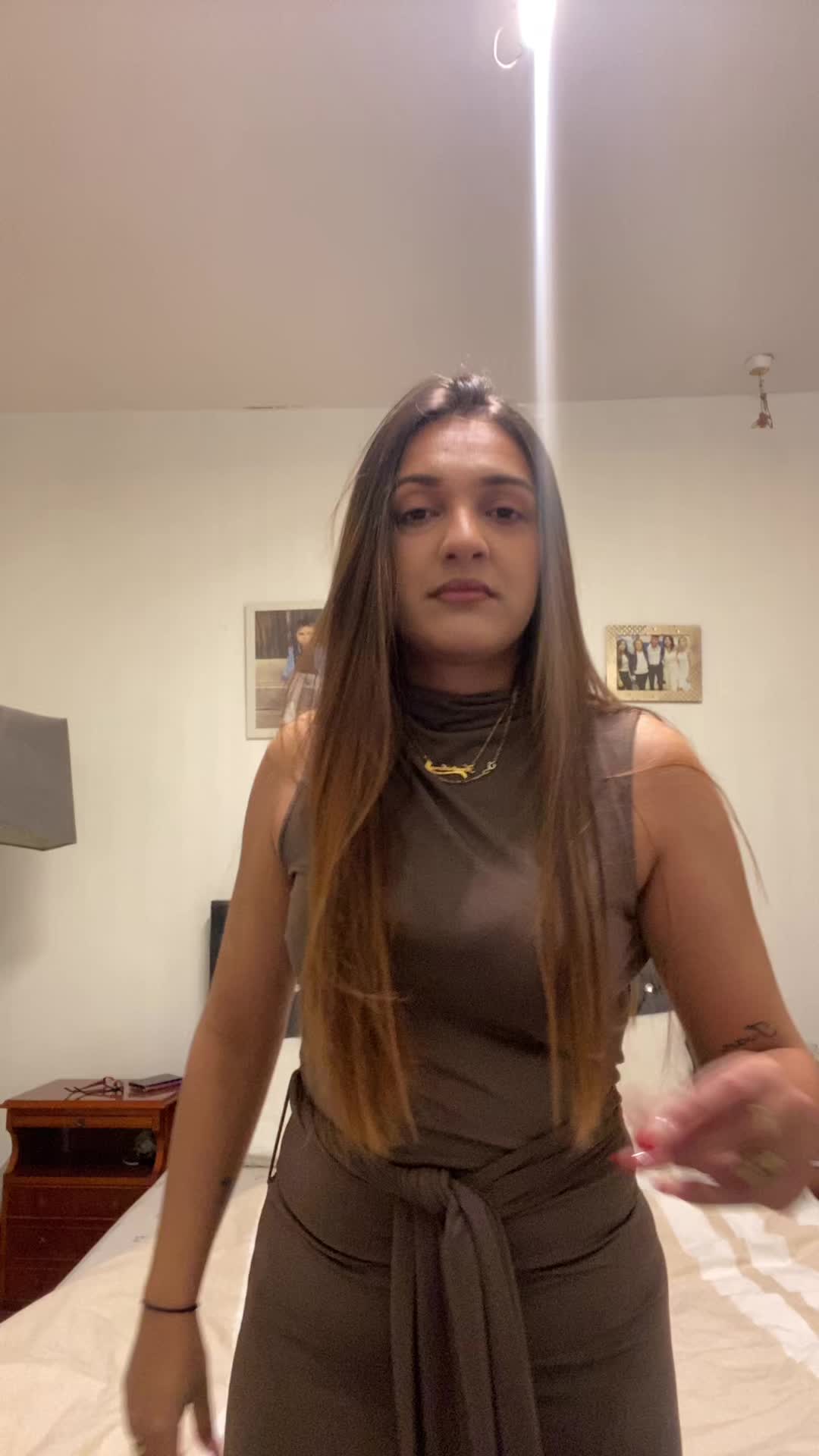 @Laura&ensp;Sandorova