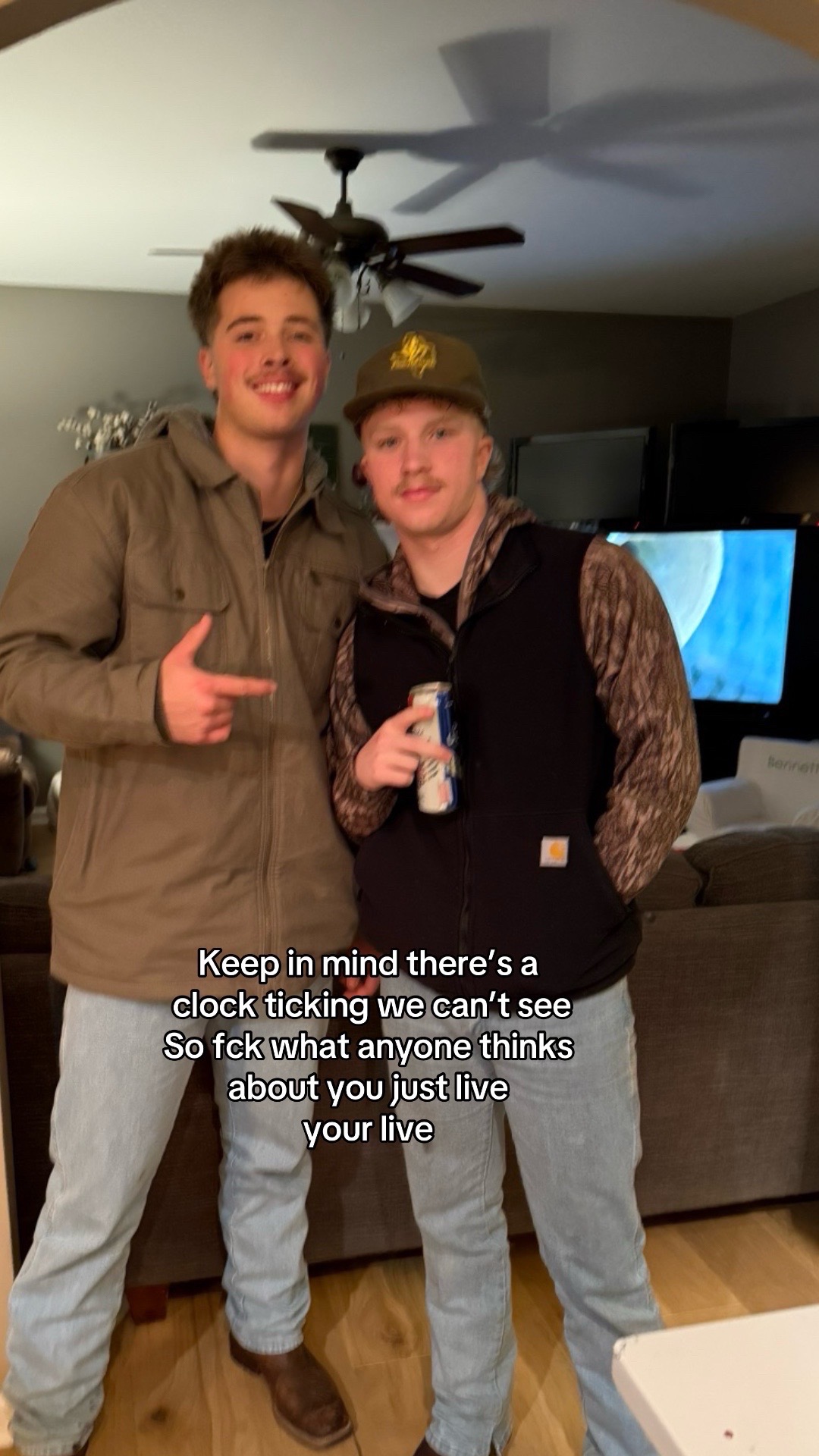 @Trippyyy_08