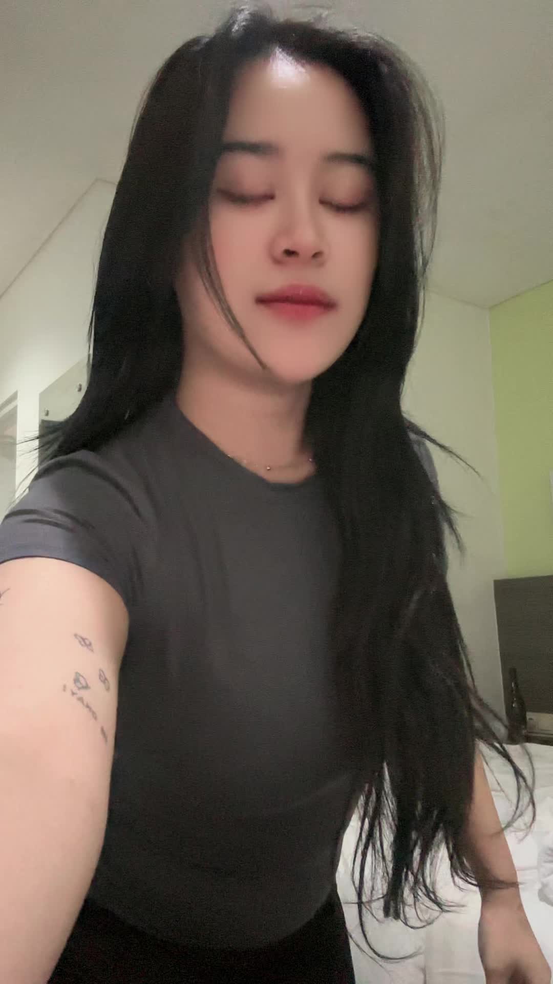 @Chin