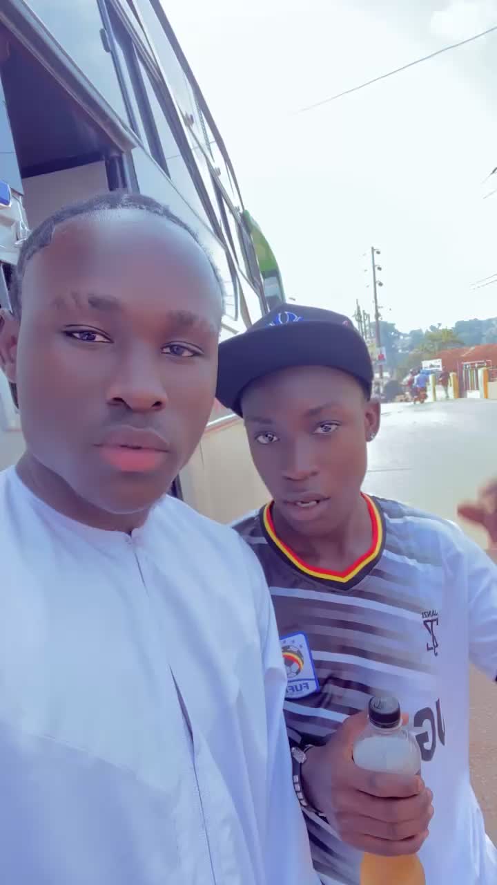 @lyt&oslash;&ntilde;d&euml;&ecirc;j&aring;y1🔥🎶🇺🇬🇺🇬