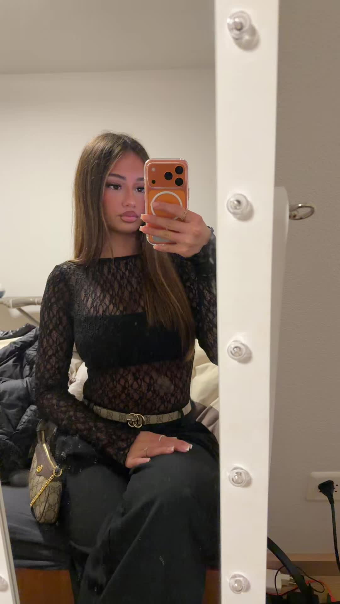 @Alinaa