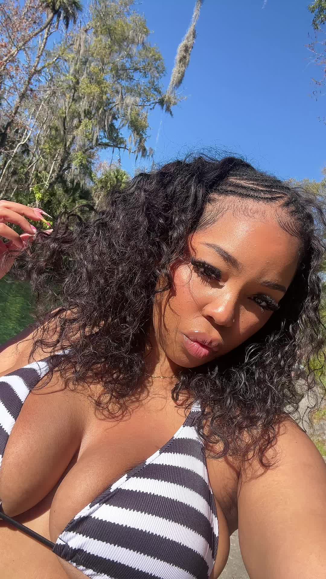 @gabriela