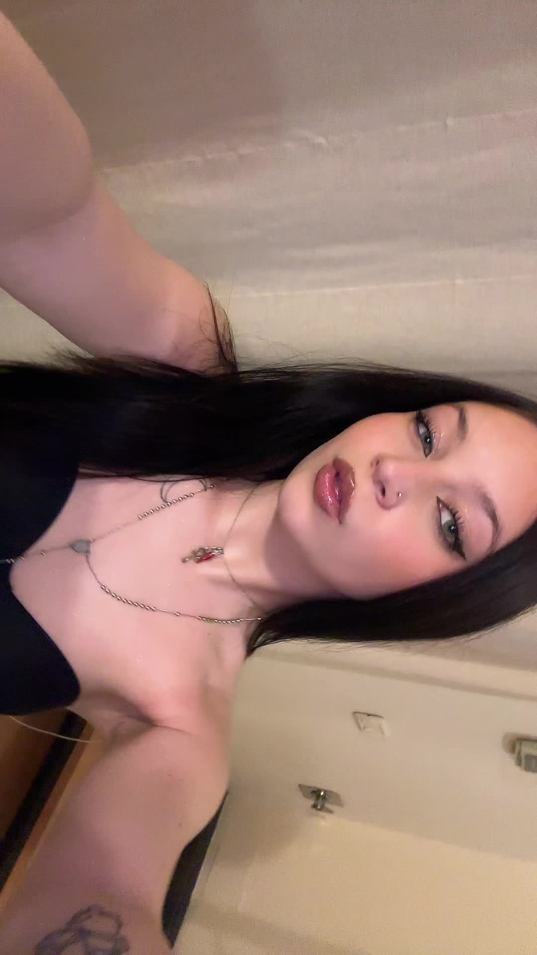 @lu