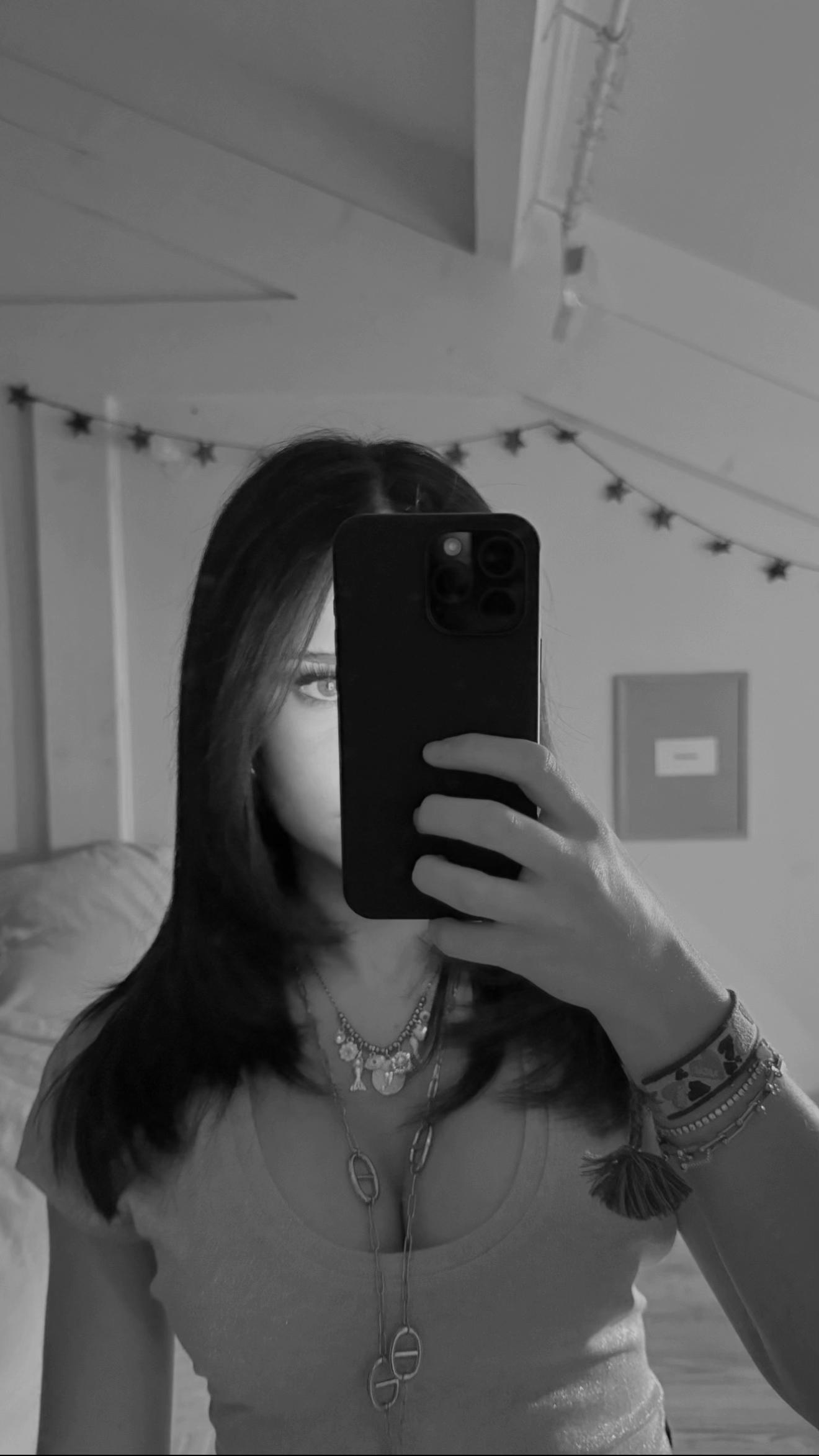 @l&eacute;anne 🐆🥂🪩