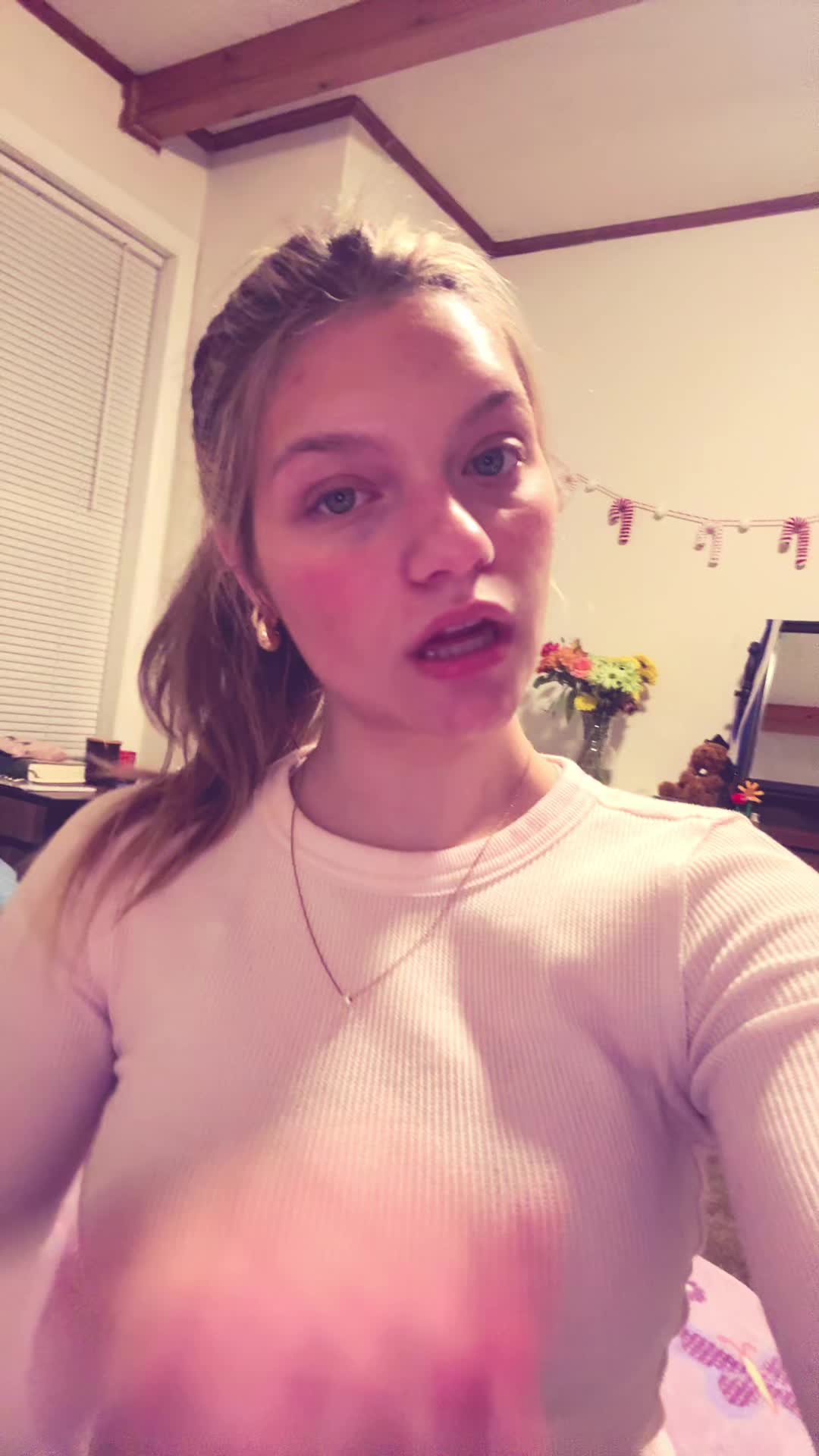 @rylee🙈🦄💗
