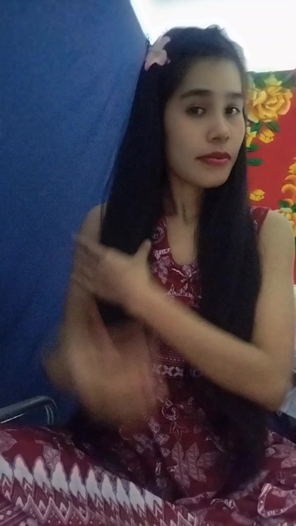 @ရုပ်ဆိုးဆိုးကောင်မလေး