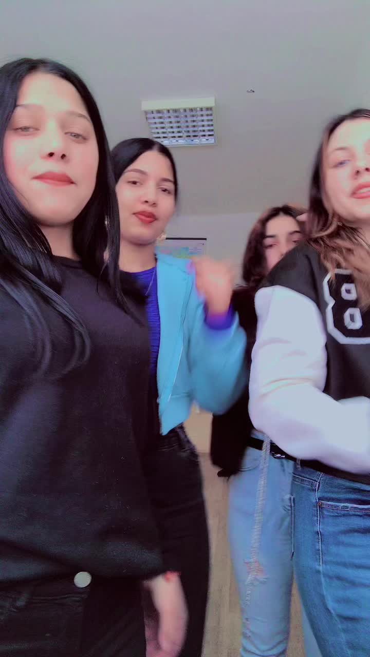 @Simmy🤍