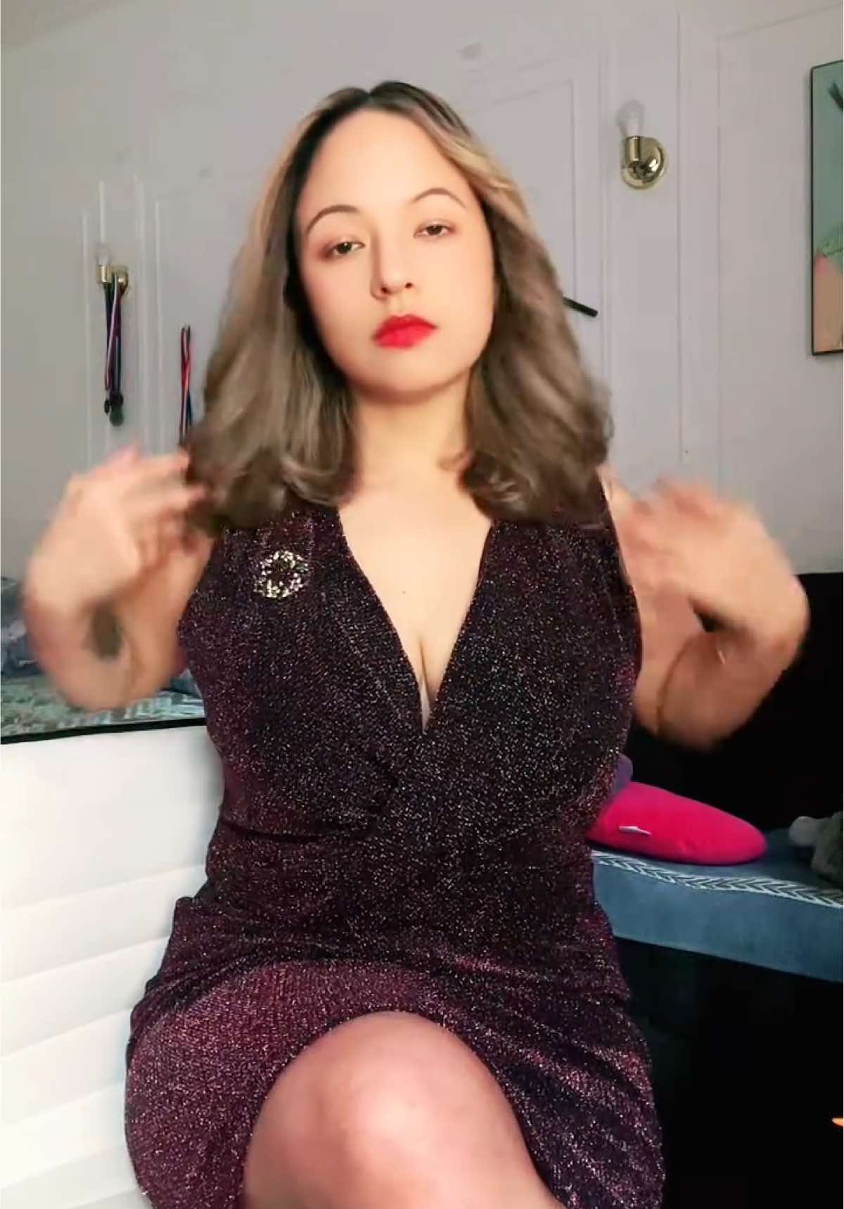 @AD QUEEN