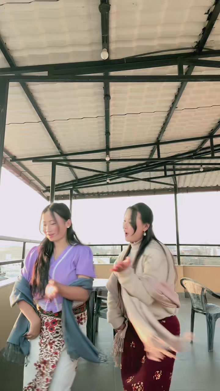 @🦋