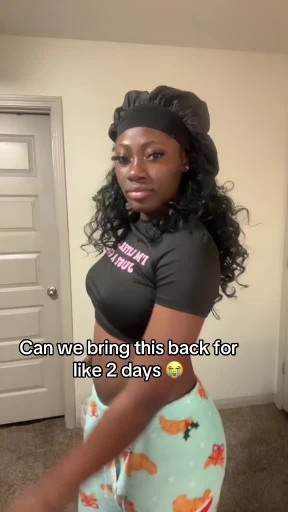 @Ayotee
