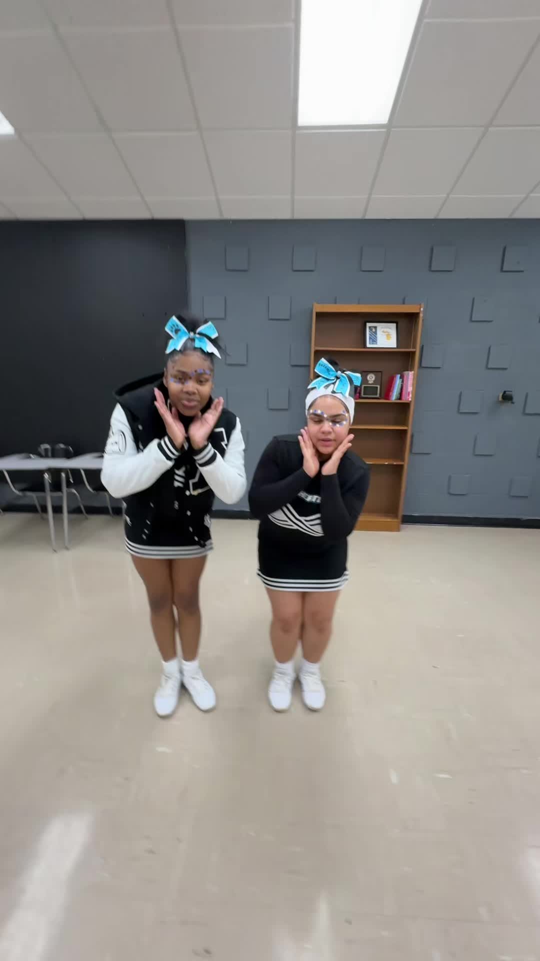 @AHS Cheer📣