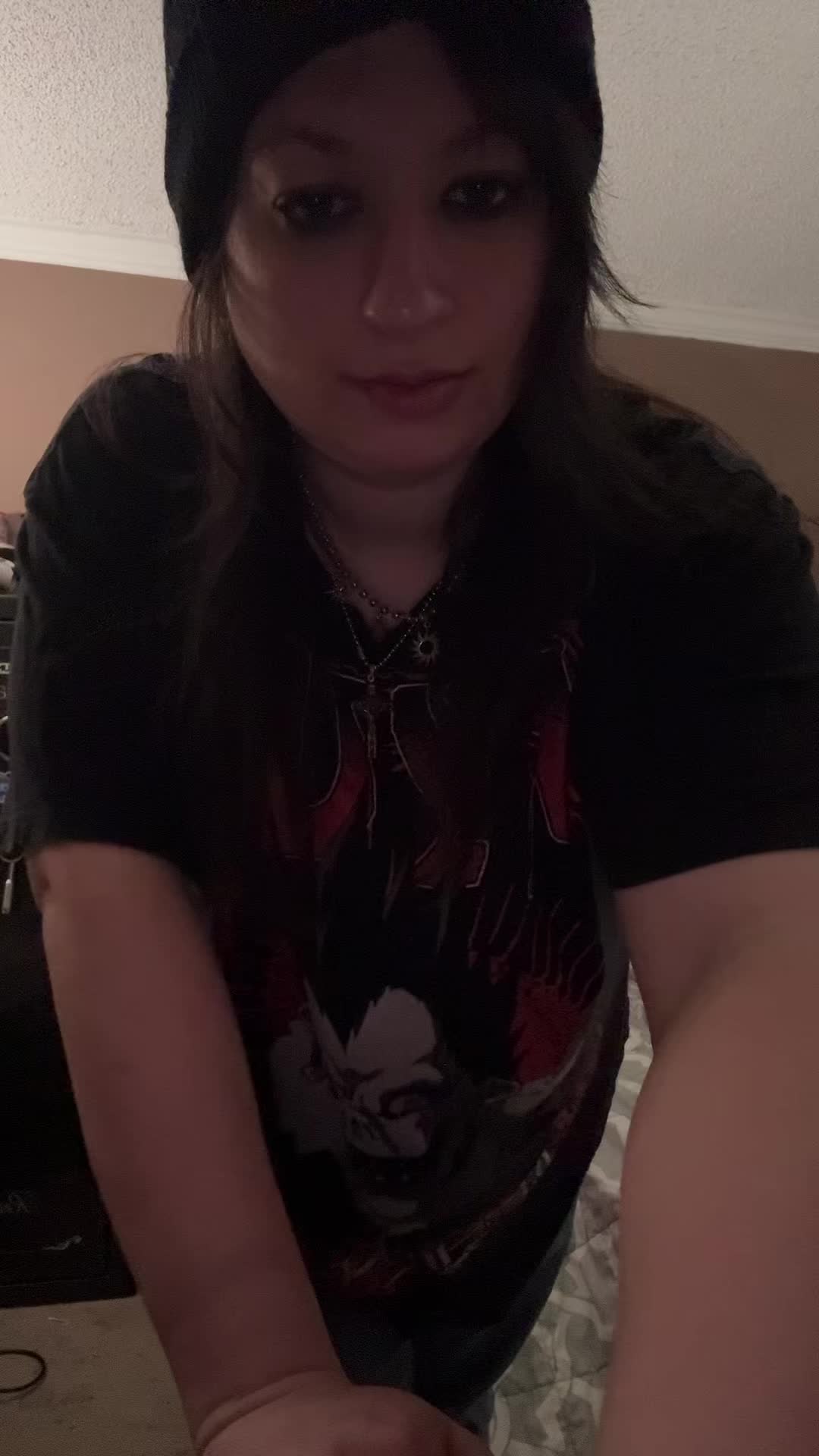 @Bria 🐺✝️