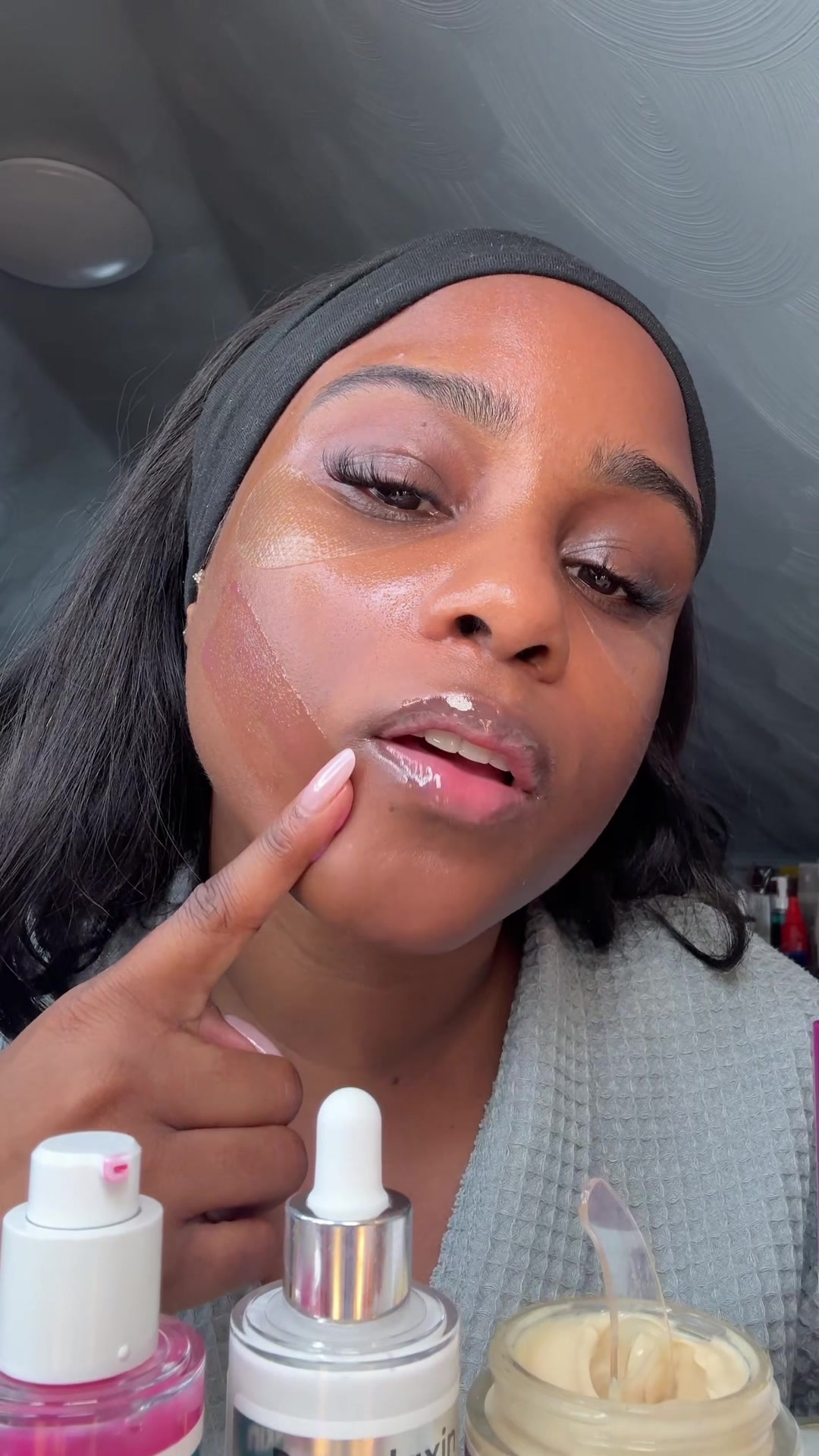 @Yanique