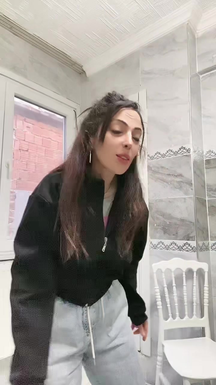 @Lara croft