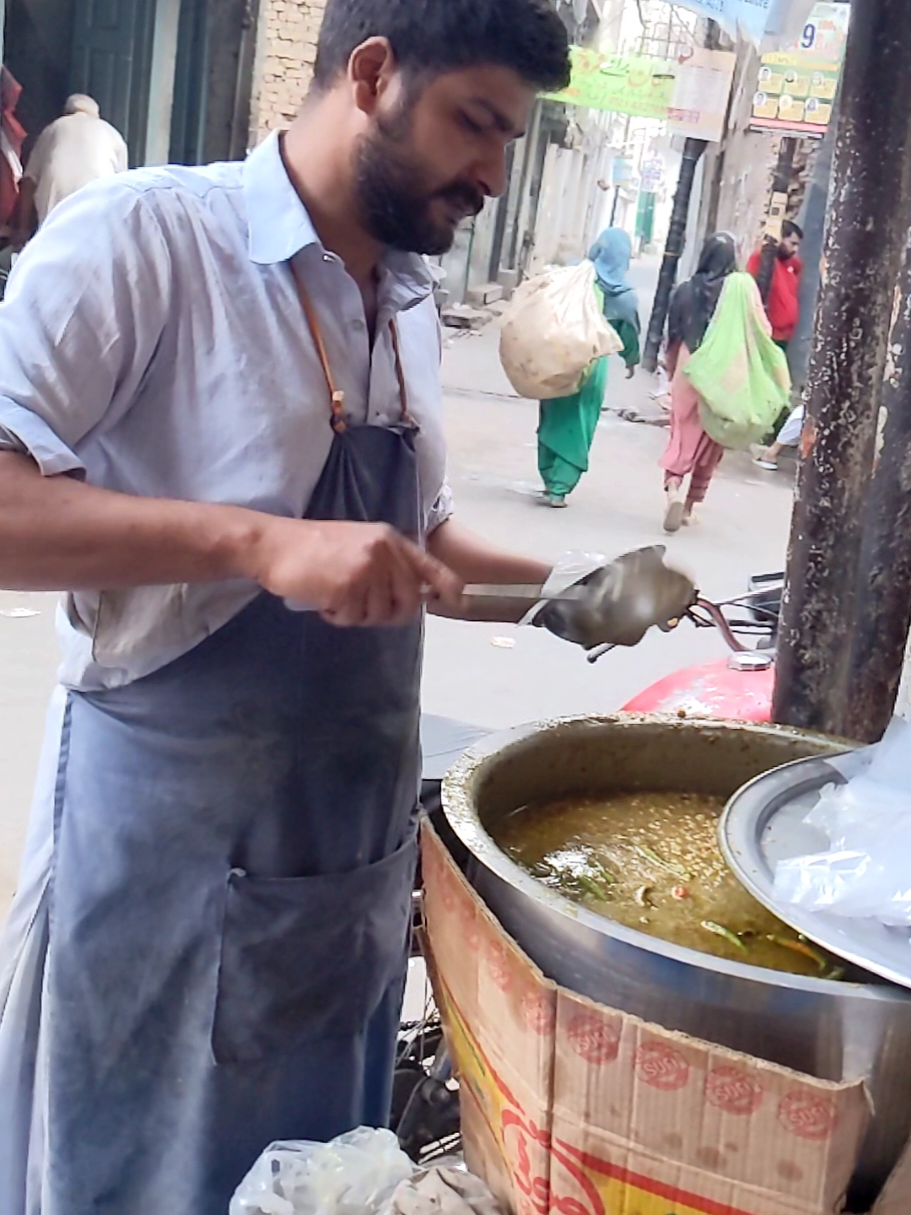 @Street Food Qasim