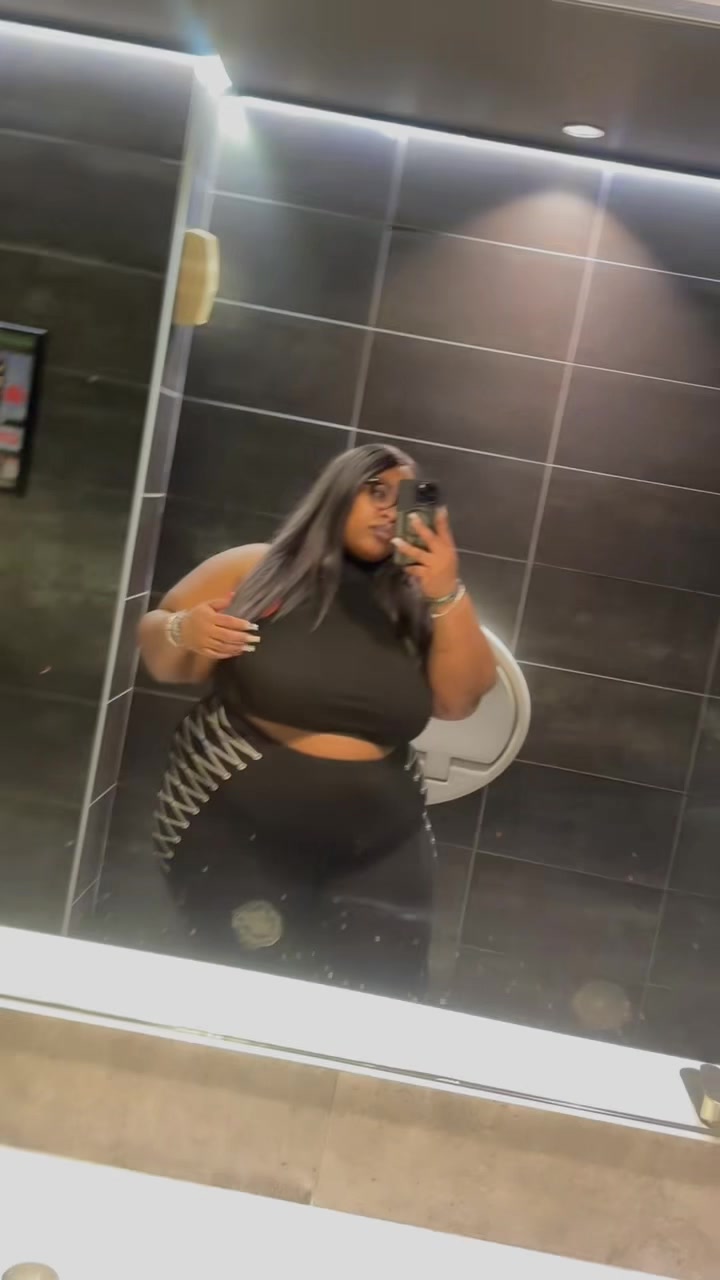 @Nickiibabee