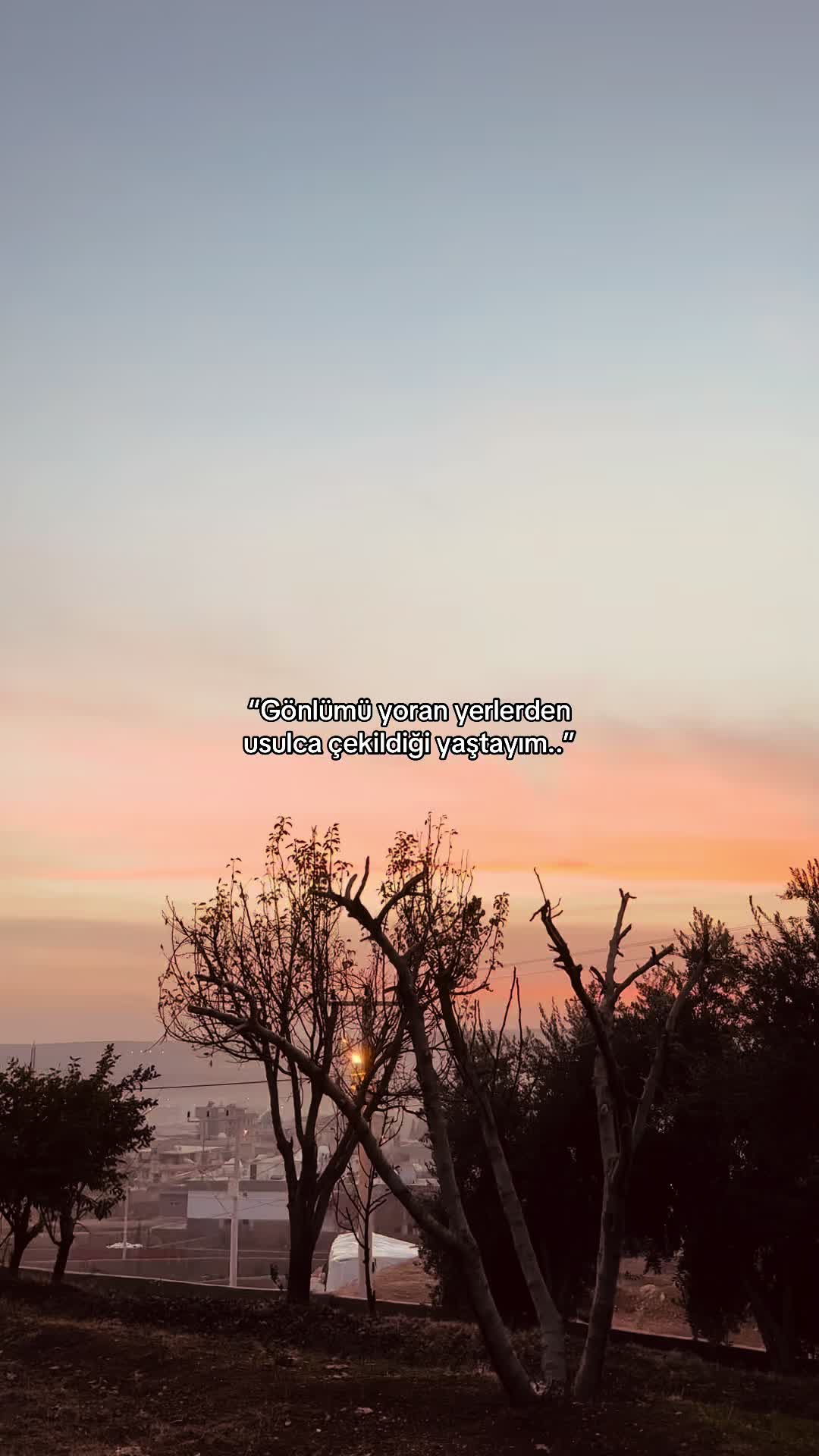 @ℰ