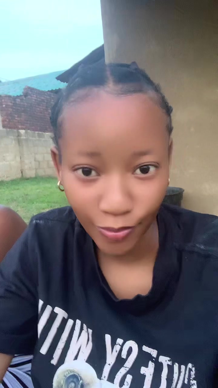 @Unathi