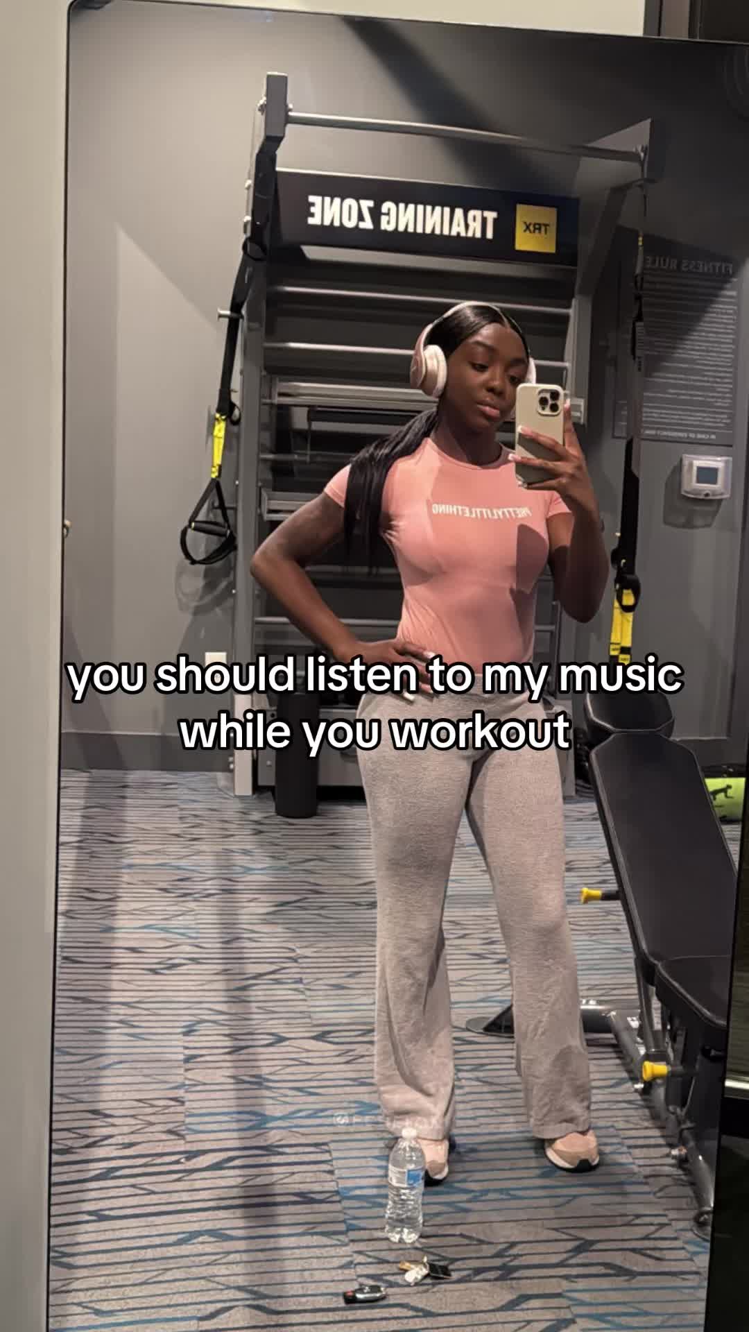 @traceythe1_