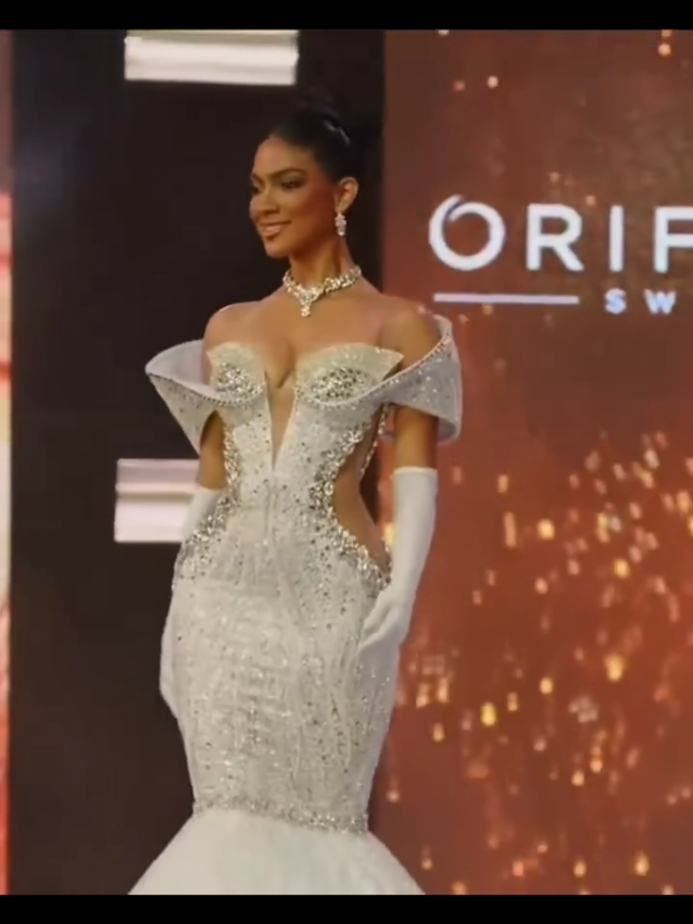 @Queens Ecuador