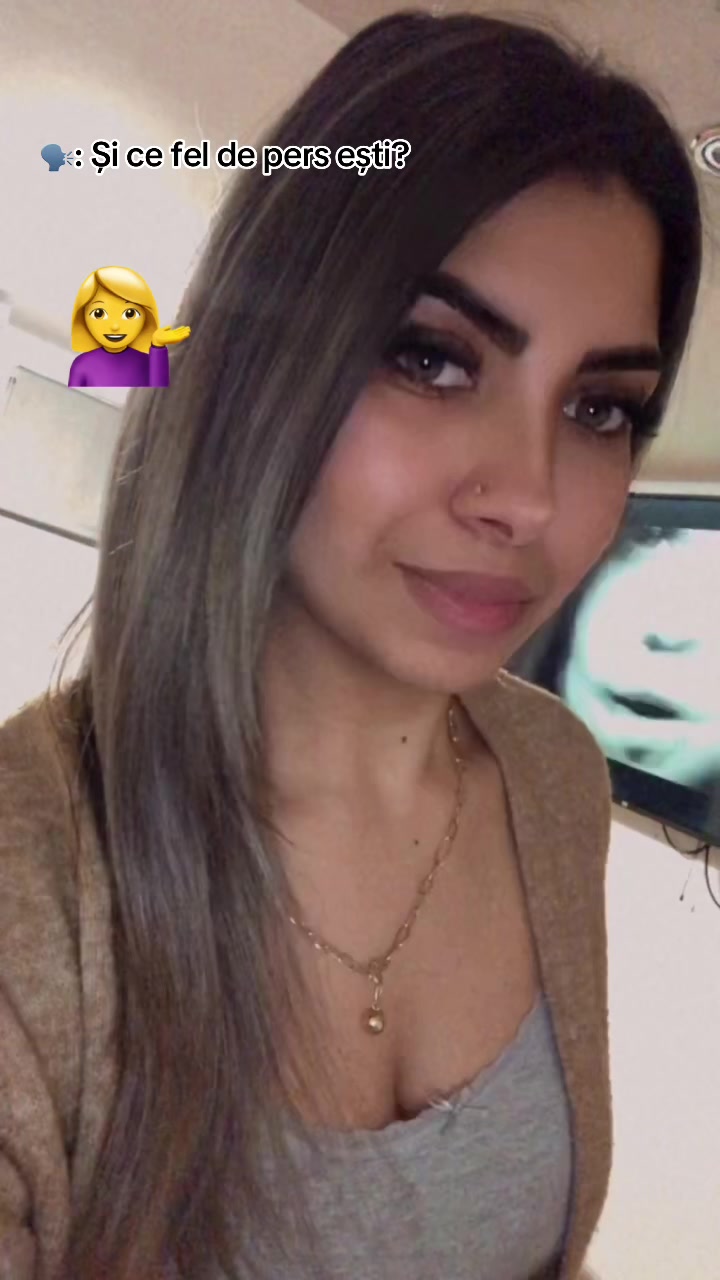 @Simii👩🦰🌸