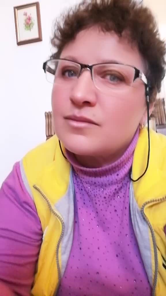 @Elena Elena