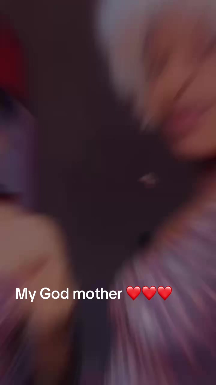 @Queen Benita 🌈🌈🌈🌈