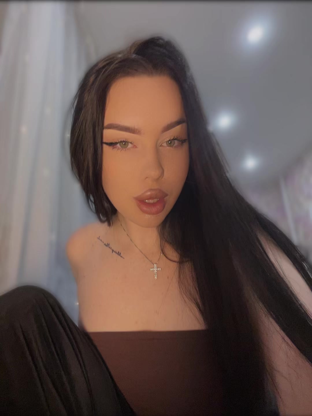 @𝐤𝐤.𝐤𝐨𝐫𝐨𝐥𝐥𝐥𝐞𝐯𝐚👼🏻