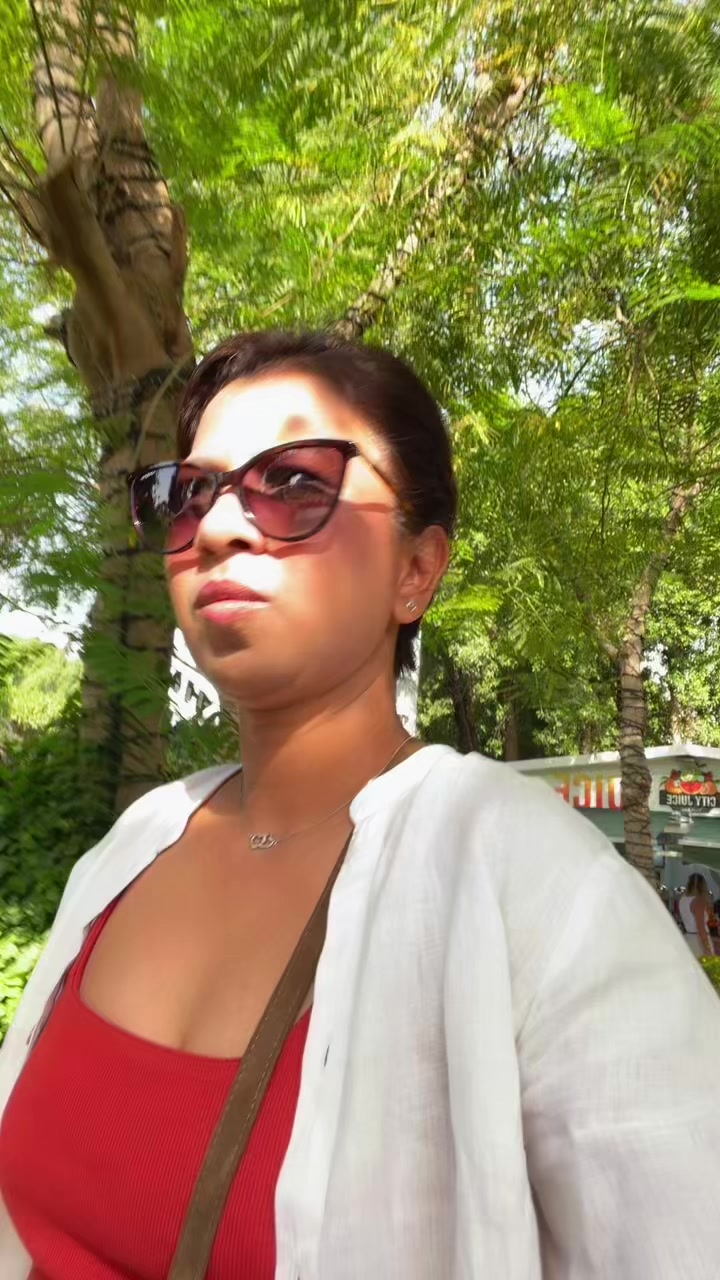 @SIMRAN 🇲🇺