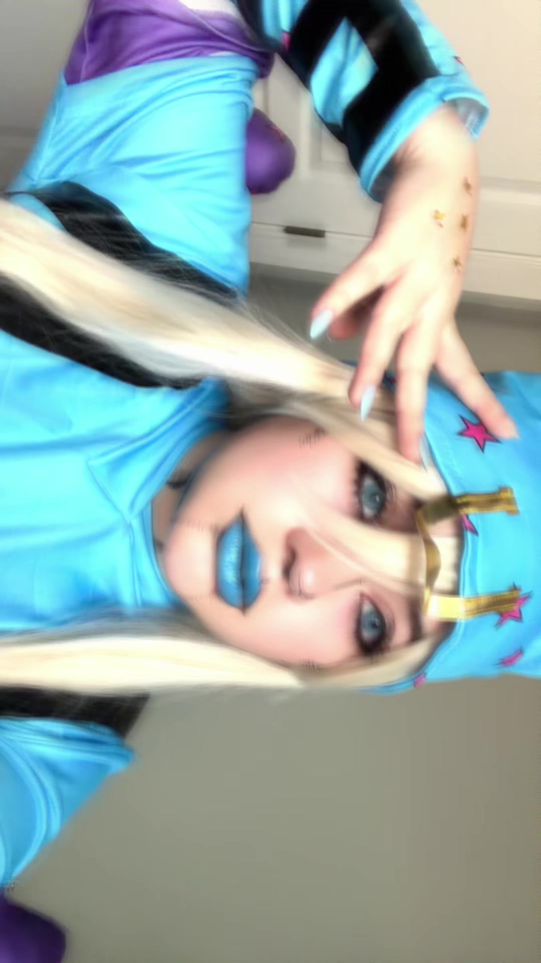 @redtricksterr