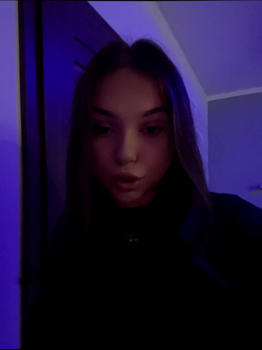 @𝐂𝐡𝐢_𝐚𝐫𝐤𝐚𝐚🌸🤍