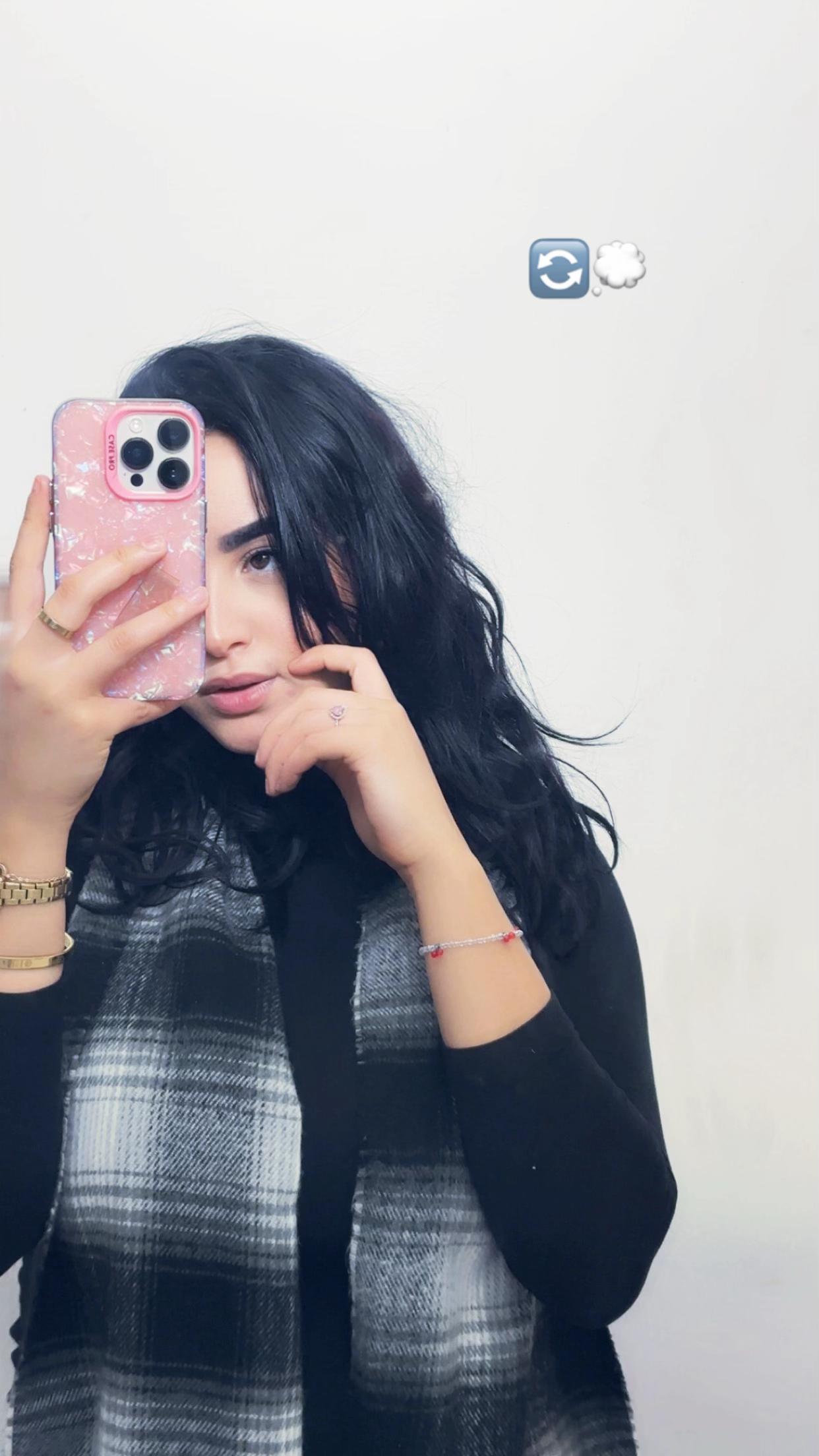 @farah_chaouikha_
