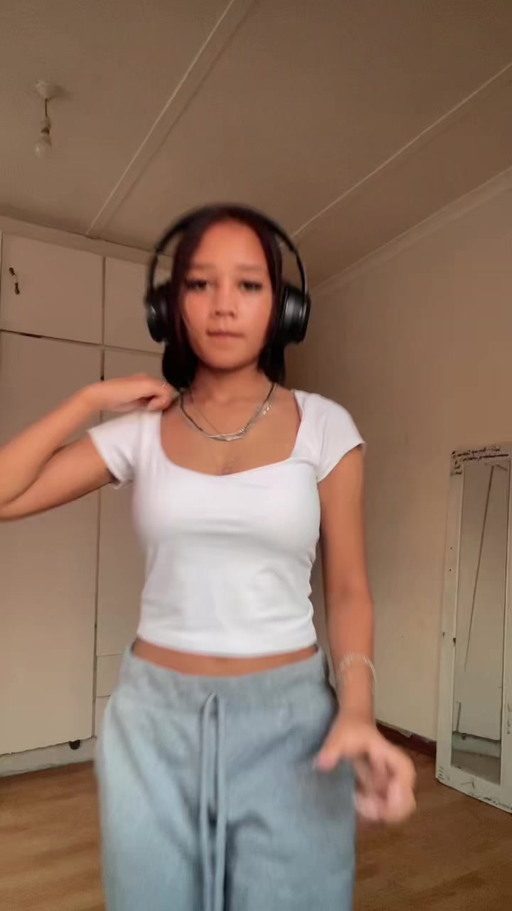 @𝔱𝔢𝔯𝔯𝔦_𝔞𝔯𝔢𝔫𝔡𝔰𝔢