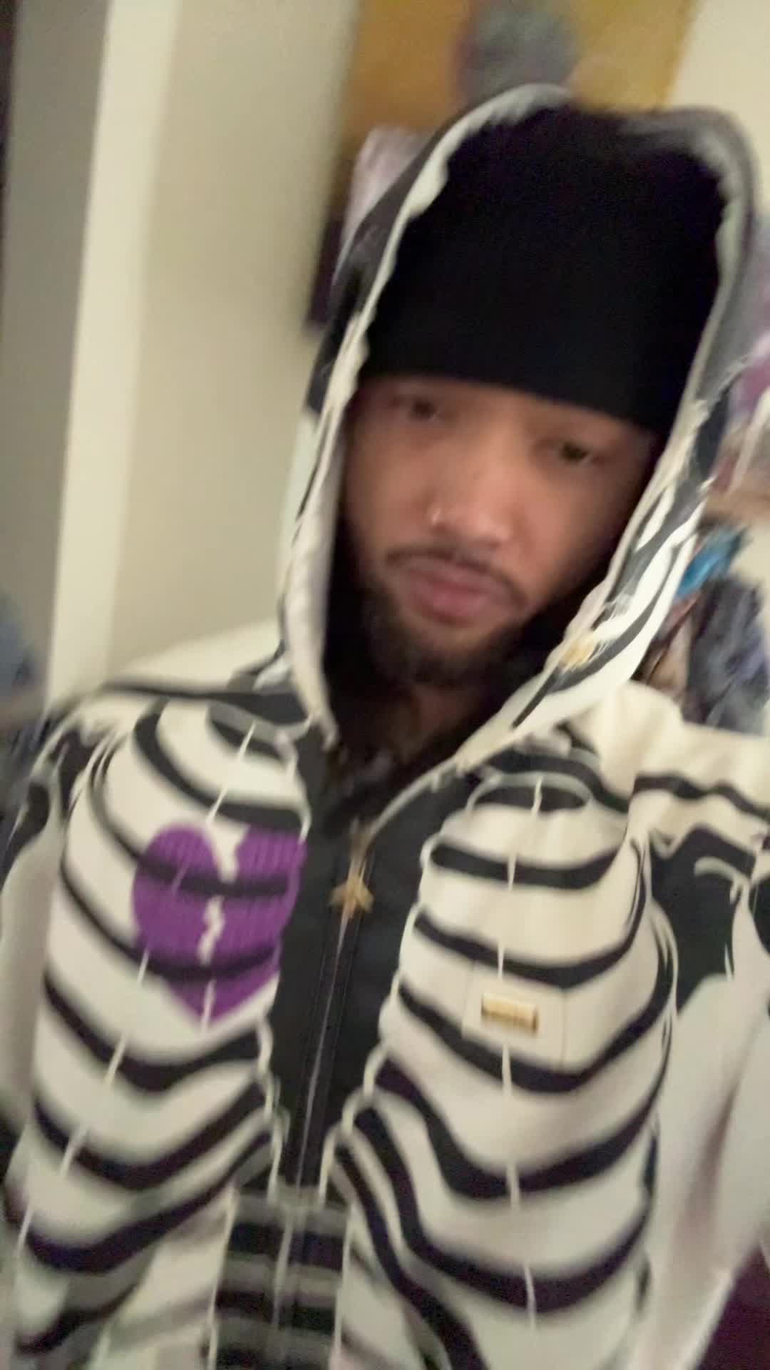 @._.