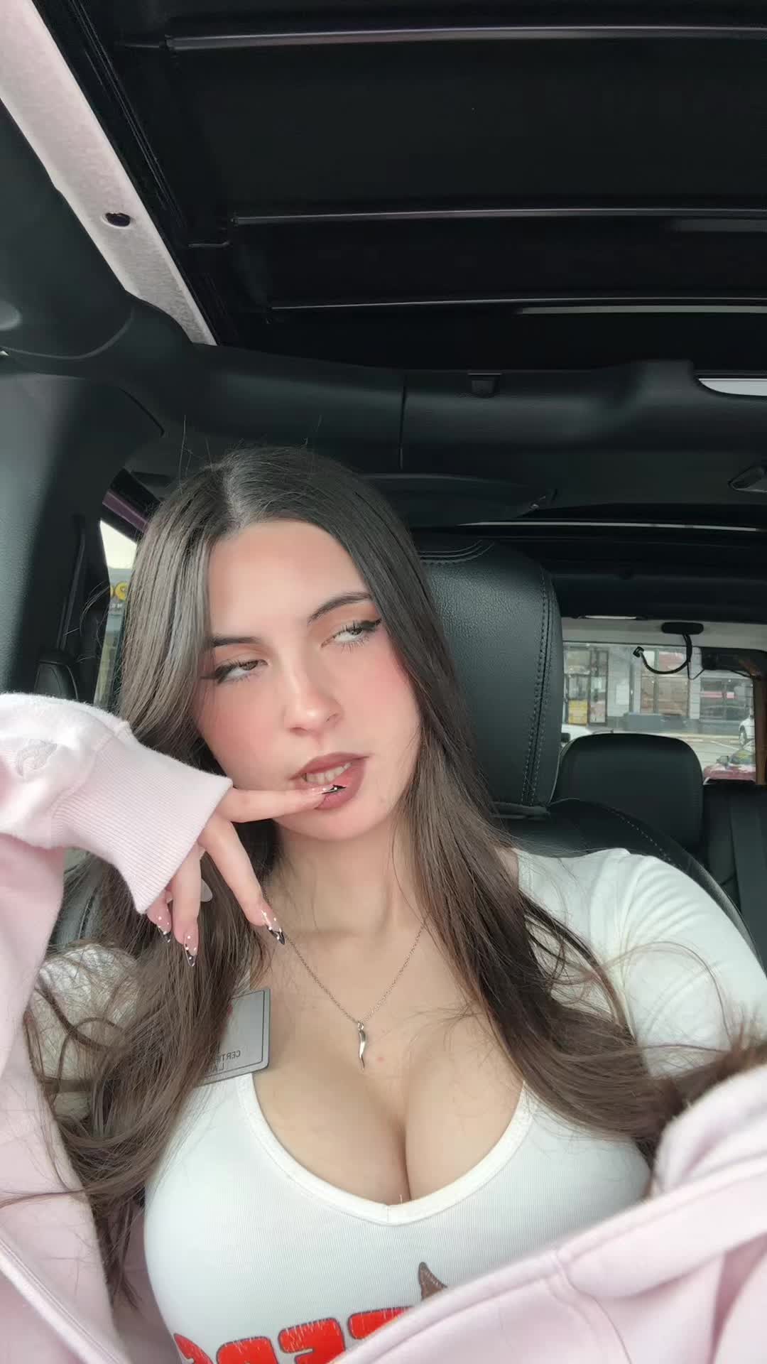 @Nikki <3