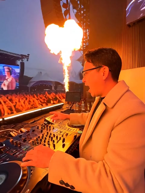 @DJ Gowshut