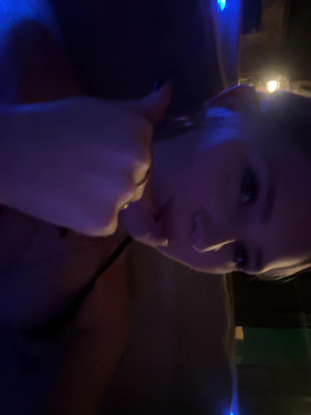 @😘